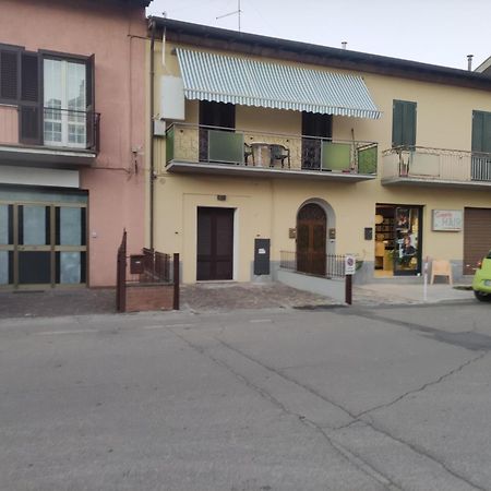 アレッツォCasa Valemar Piano Terra, Un'Oasi In Cittaアパートメント エクステリア 写真